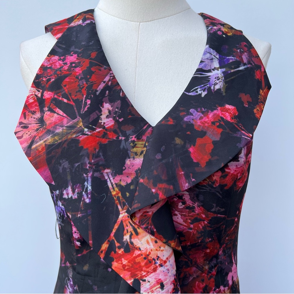 Karen Millen Modern Abstract Floral Ruffle Front V-Neck Slim Fit Party Dress - Picture 11 of 16